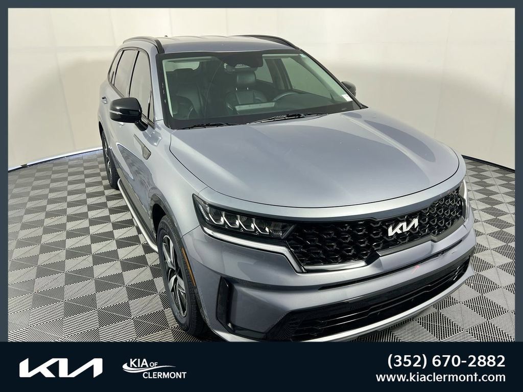 Used 2023 Kia Sorento S FWD image 1