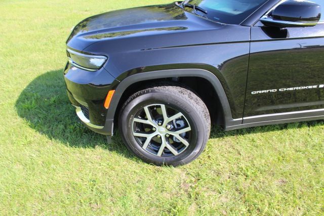 Used 2024 Jeep Grand Cherokee L Limited w/ Luxury Tech Group II AWD/4WD image 12