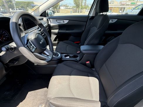 Used 2023 Kia Forte LXS FWD image 11
