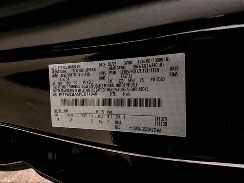 Certified 2023 Ford F250 XL w/ XL Off-Road Package AWD/4WD image 33