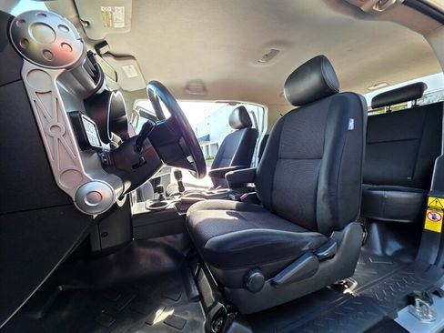 Used 2007 Toyota FJ Cruiser 4WD image 13