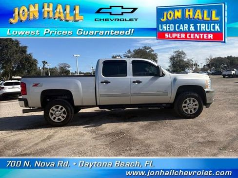 Used 2013 Chevrolet Silverado 3500 LT w/ Interior Plus Package image 14