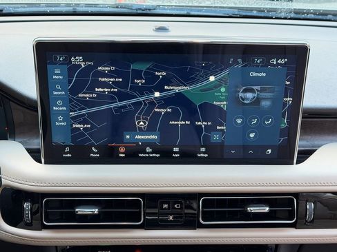 Used 2023 Lincoln Nautilus Reserve w/ Equipment Group 201A AWD/4WD image 19