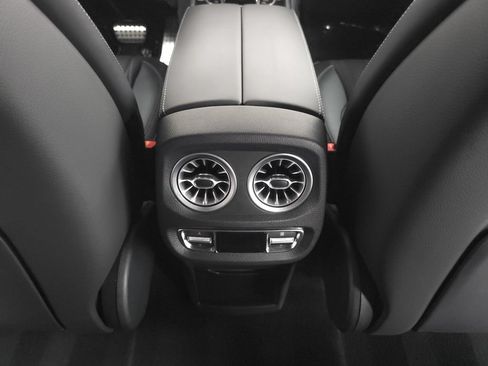 Used 2024 Mercedes-Benz G 63 AMG 4MATIC image 29