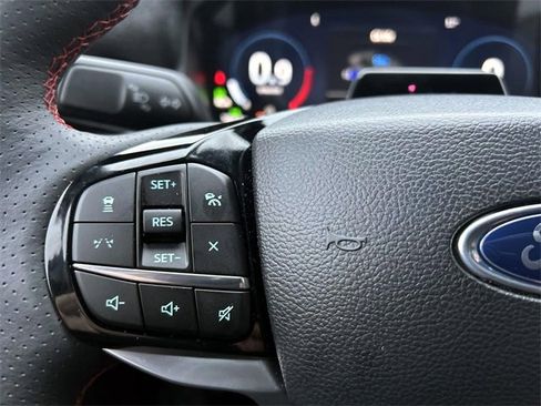 Used 2025 Ford Explorer ST-Line image 23