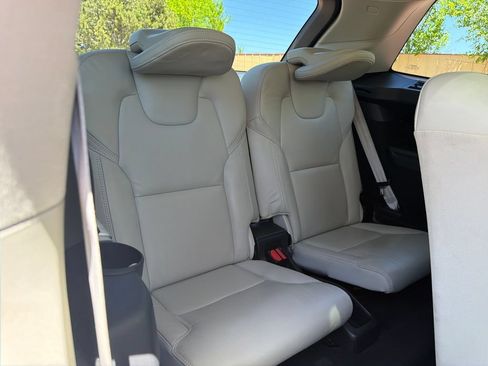 Used 2023 Volvo XC90 T8 Ultimate w/ Lounge Package AWD/4WD image 34