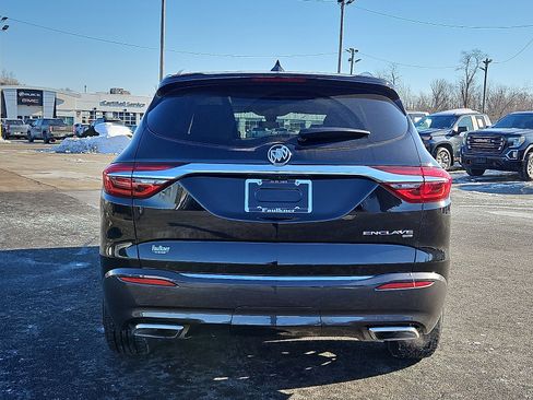 Used 2019 Buick Enclave Essence image 5