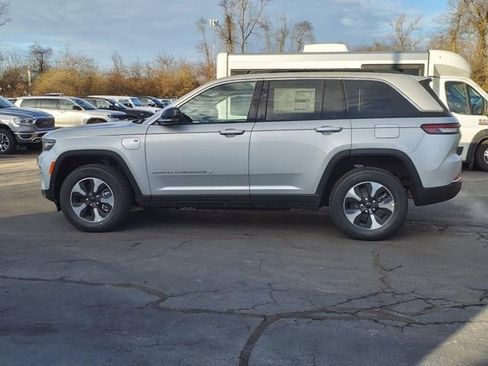 New 2024 Jeep Grand Cherokee Limited 4xe AWD/4WD image 4