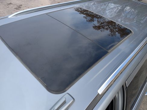 Used 2023 GMC Yukon XL Denali image 14