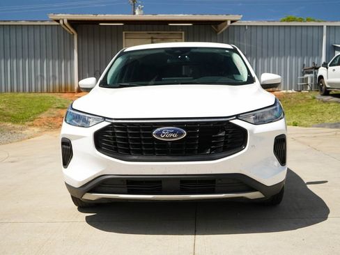 Used 2023 Ford Escape Active w/ Tech Pack #2 FWD image 17