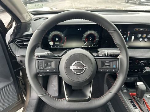 New 2026 Nissan Kicks SR w/ Cold Weather Package image 19