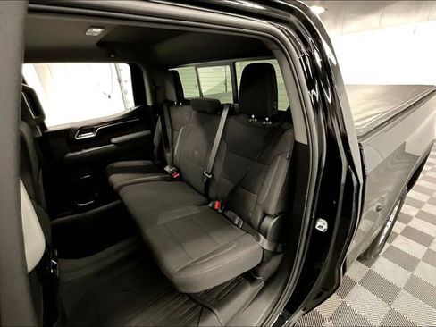 Used 2025 GMC Sierra 1500 SLE w/ Preferred Package AWD/4WD image 23