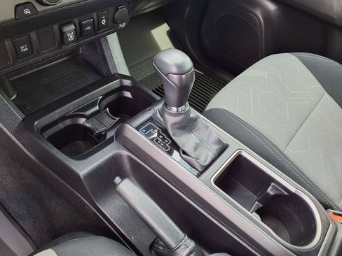Used 2022 Toyota Tacoma TRD Sport RWD image 23