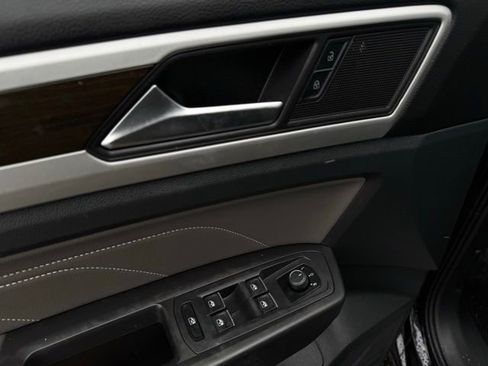 Used 2022 Volkswagen Atlas SE image 12