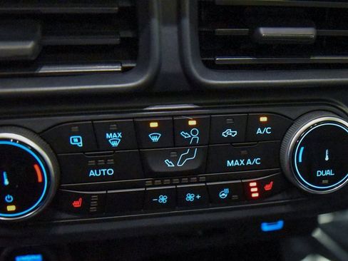 Used 2024 Ford Maverick Lariat w/ Black Appearance Package image 25