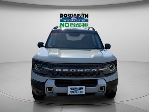 Used 2025 Ford Bronco Sport Badlands AWD/4WD image 9