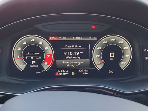 Used 2024 Audi SQ7 Prestige image 12