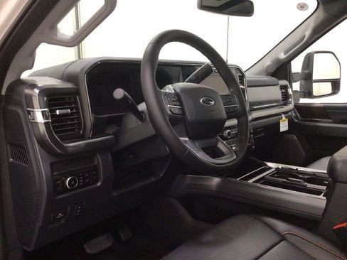 New 2025 Ford F250 Lariat w/ Lariat Ultimate Package image 9