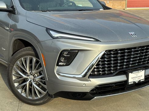 New 2026 Buick Enclave Avenir w/ Super Cruise Package image 3