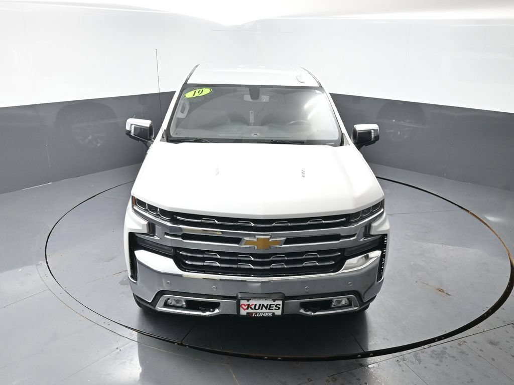 Used 2019 Chevrolet Silverado 1500 LTZ w/ LTZ Plus Package AWD/4WD image 43