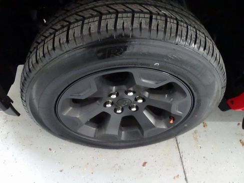 Certified 2025 RAM 1500 Big Horn image 25