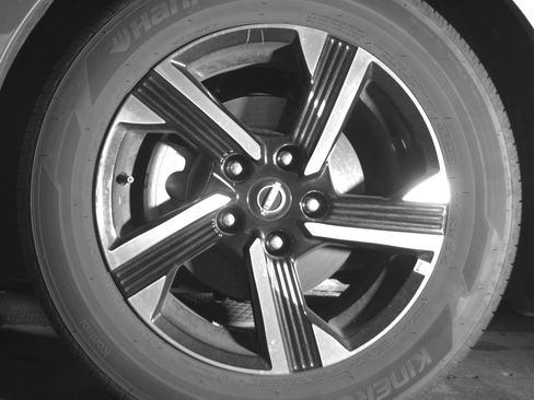 Used 2025 Nissan Sentra SV FWD image 12
