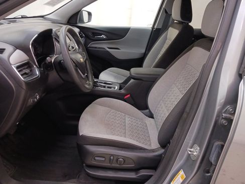 Used 2023 Chevrolet Equinox LS w/ LS Convenience Package image 12