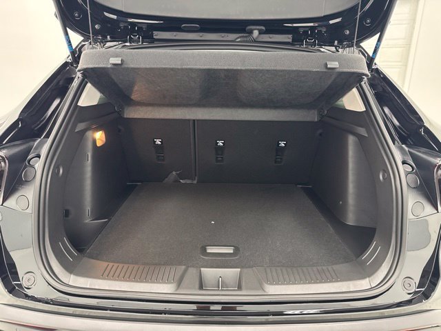 New 2026 Chevrolet Trax ACTIV w/ Sunroof Package FWD image 28