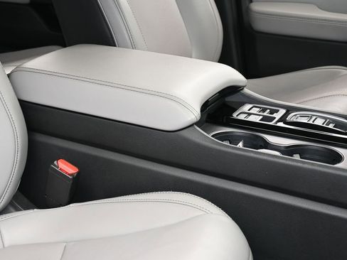 Used 2024 Honda Pilot EX-L image 47