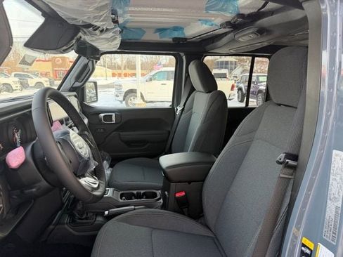 New 2026 Jeep Wrangler Unlimited Sport image 42