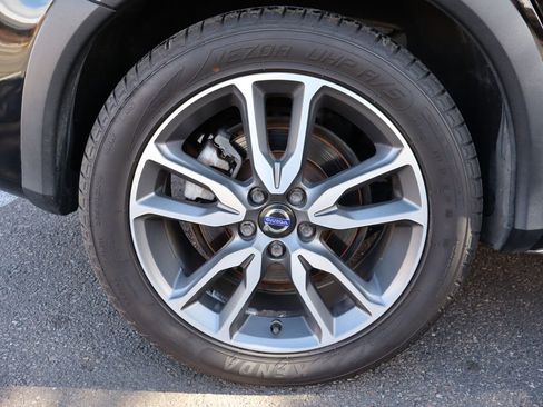 Used 2016 Volvo V60 T5 Cross Country Platinum image 44