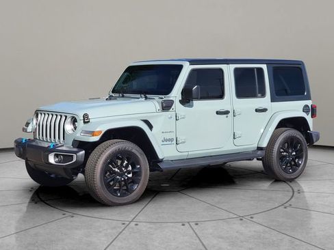 Certified 2023 Jeep Wrangler Unlimited Sahara w/ Cold Weather Group AWD/4WD image 3