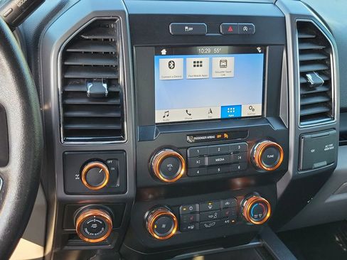 Used 2019 Ford F150 XLT w/ Equipment Group 302A Luxury image 9