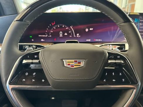 New 2026 Cadillac Escalade ESV Platinum Sport AWD/4WD image 25
