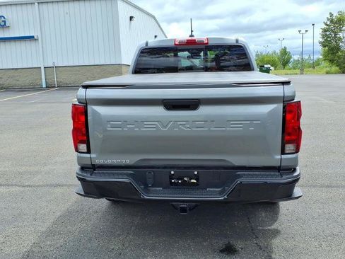 Used 2024 Chevrolet Colorado W/T AWD/4WD image 6