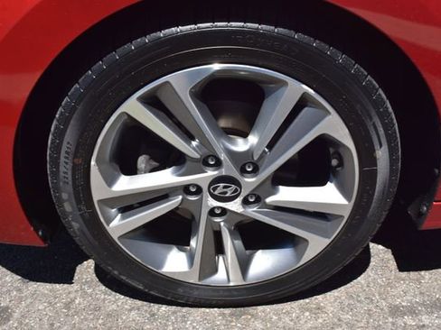 Used 2017 Hyundai Elantra Limited w/ Limited Ultimate Package 09 FWD image 50