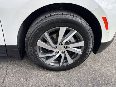 Used 2024 Chevrolet Equinox Premier image 9