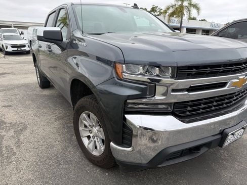Used 2022 Chevrolet Silverado 1500 LT image 3