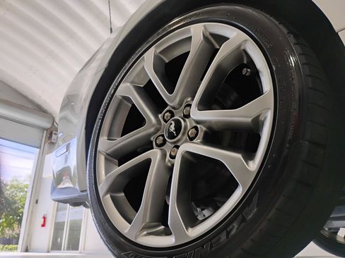 Used 2019 Ford Mustang GT Premium RWD image 5