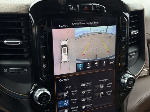 Used 2019 RAM 1500 Limited AWD/4WD image 22