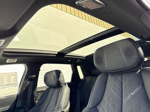 New 2026 Cadillac Lyriq V image 7