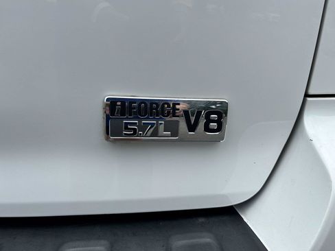 Used 2016 Toyota Sequoia SR5 RWD image 10