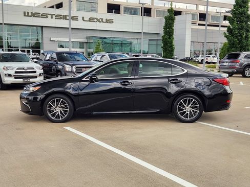 Used 2016 Lexus ES 350 w/ Luxury Package w/Wood Trim FWD image 4