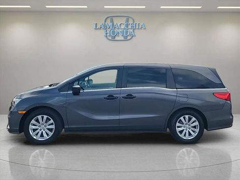 Used 2018 Honda Odyssey LX image 2