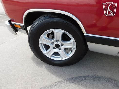 Used 1988 Dodge Ramcharger 2WD image 34