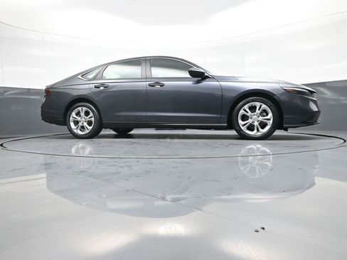 Certified 2023 Honda Accord LX image 28