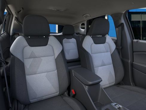 New 2026 Chevrolet Trax LS w/ LS Convenience Package FWD image 16