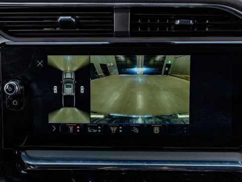 Used 2025 GMC Sierra 1500 Denali AWD/4WD image 26