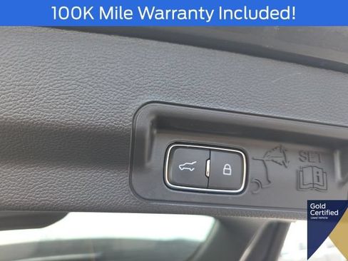 Used 2023 Ford Explorer XLT RWD image 16