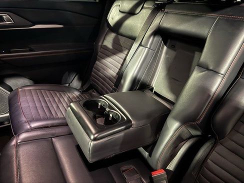 Certified 2025 Ford Explorer ST-Line w/ ST-Line Street Pack image 24